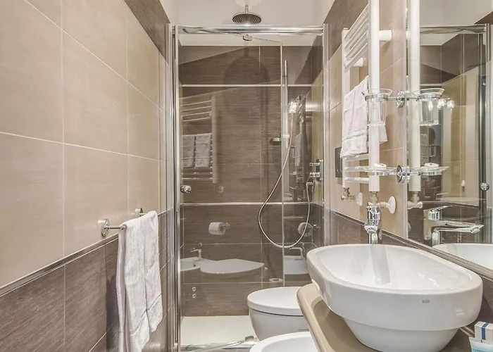 Penta Luxury House