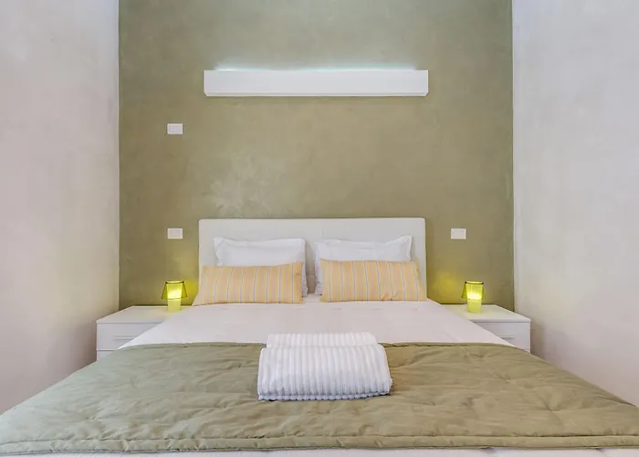 Penta Luxury House Konukevi 4*